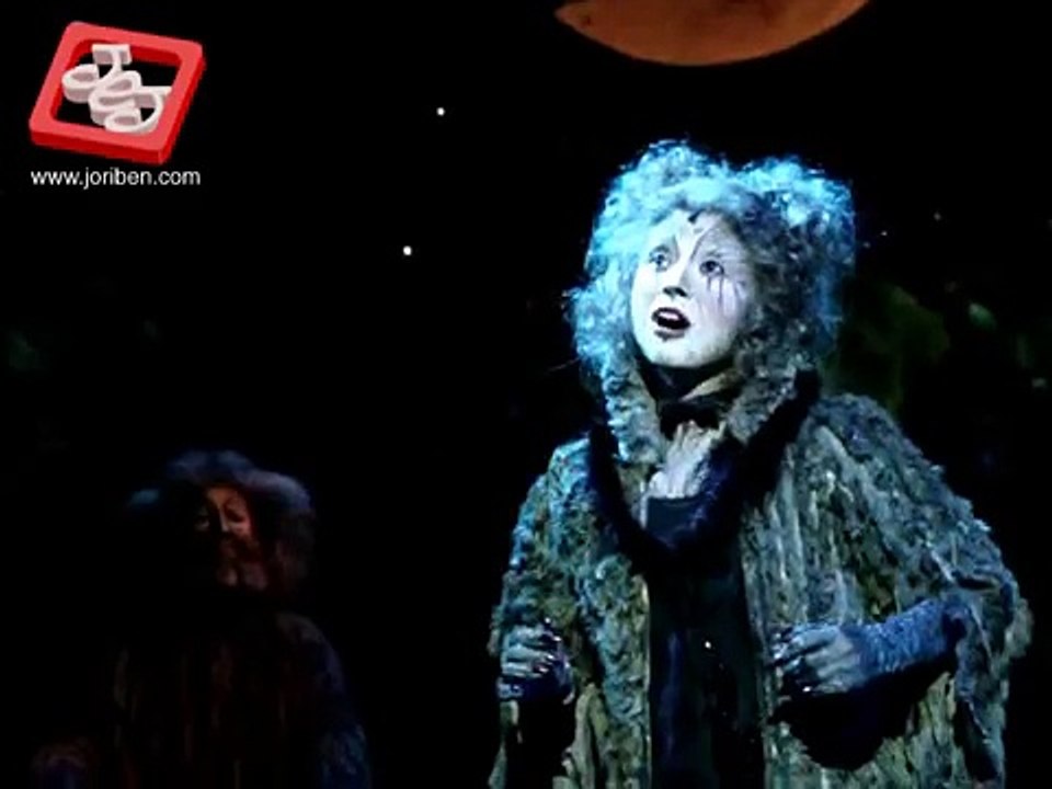 Cats Now and Forever Manila - Lea Salonga as Grizabella sings Memory