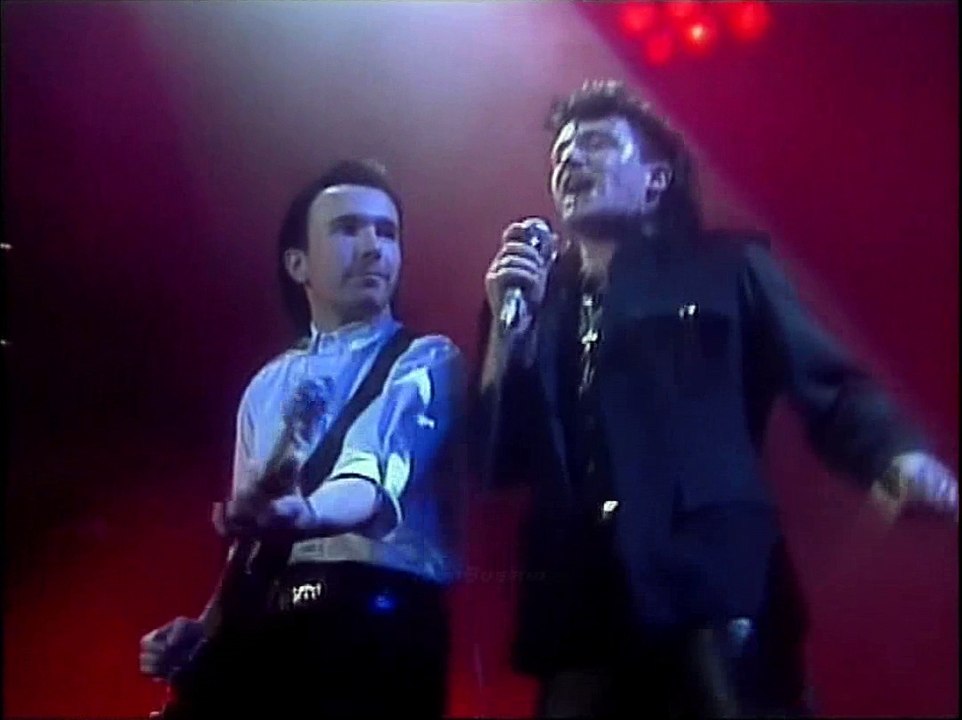 U2 Live Dortmund 1984-Sunday bloody Sunday (Sound- PCM 1536 kbps )