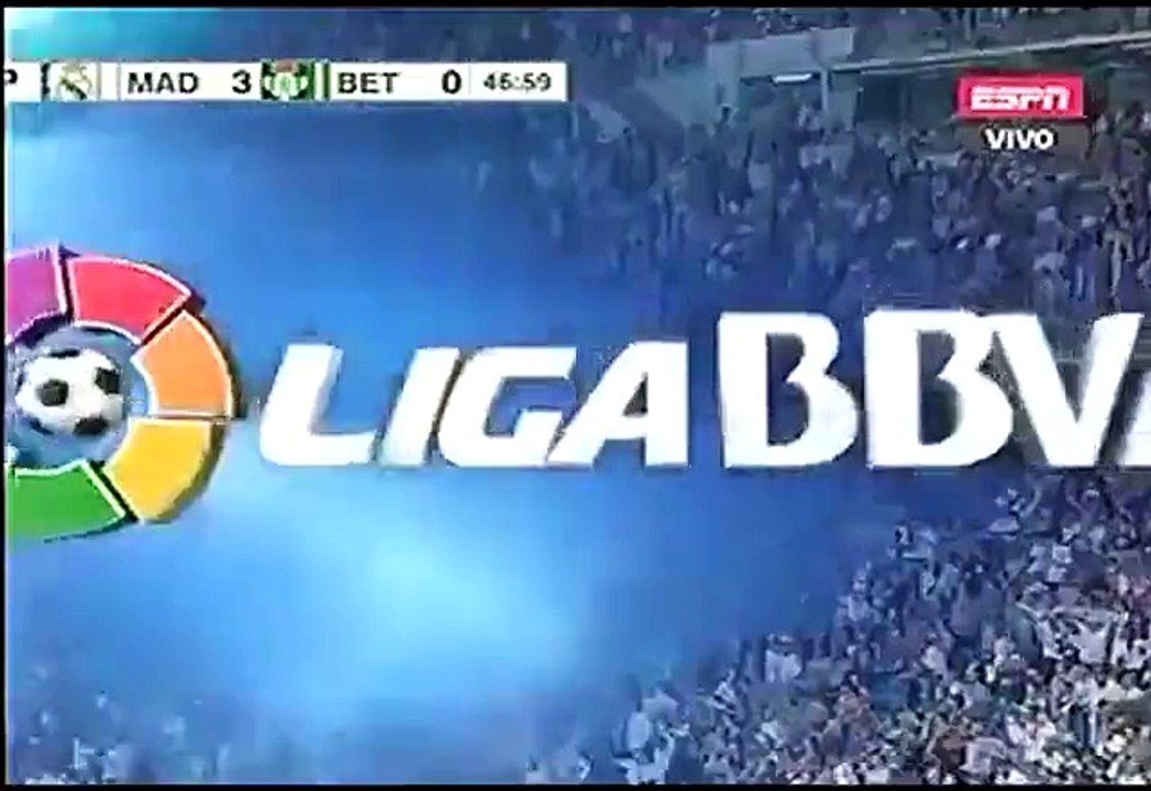 Real Madrid vs Real Betis: Karim Benzema vuelve al gol (VIDEO)