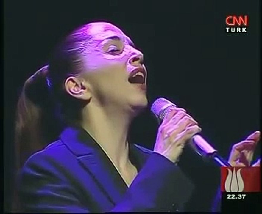 Sertab Erener - Somewhere Over The Rainbow (Live)