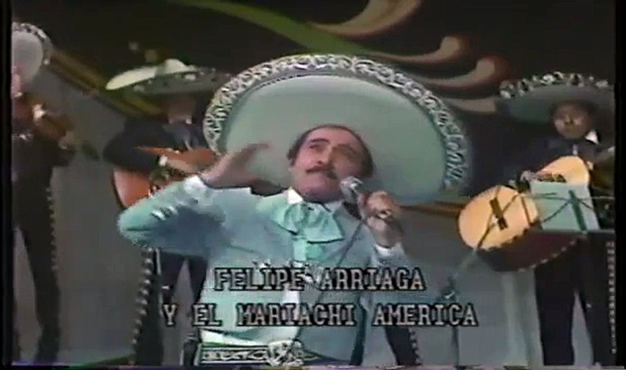 FELIPE ARRIAGA   "BAJO EL CIELO DE MORELIA"