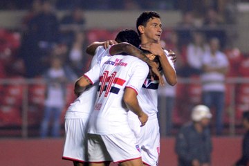 Com gol de Ganso, São Paulo vence a Ponte com tranquilidade e dorme no G4