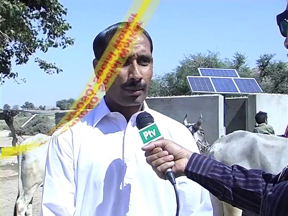 Shabbir Ibne Adil, PTV, News Report: Water Supply in Thar (2011)