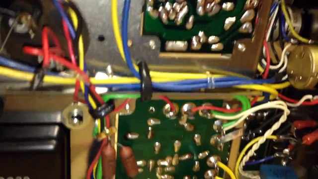 Marantz 1060 detailed look, before the recap and transistor change.