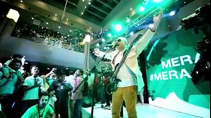 Thousands of people reciting national anthem in unison as  HBL pays tribute to Pakistan  MeraPakistan