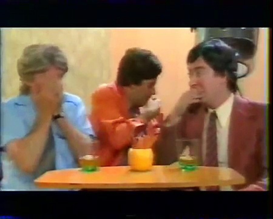 les deschiens - qui va m'aimer-    bétisier.wmv