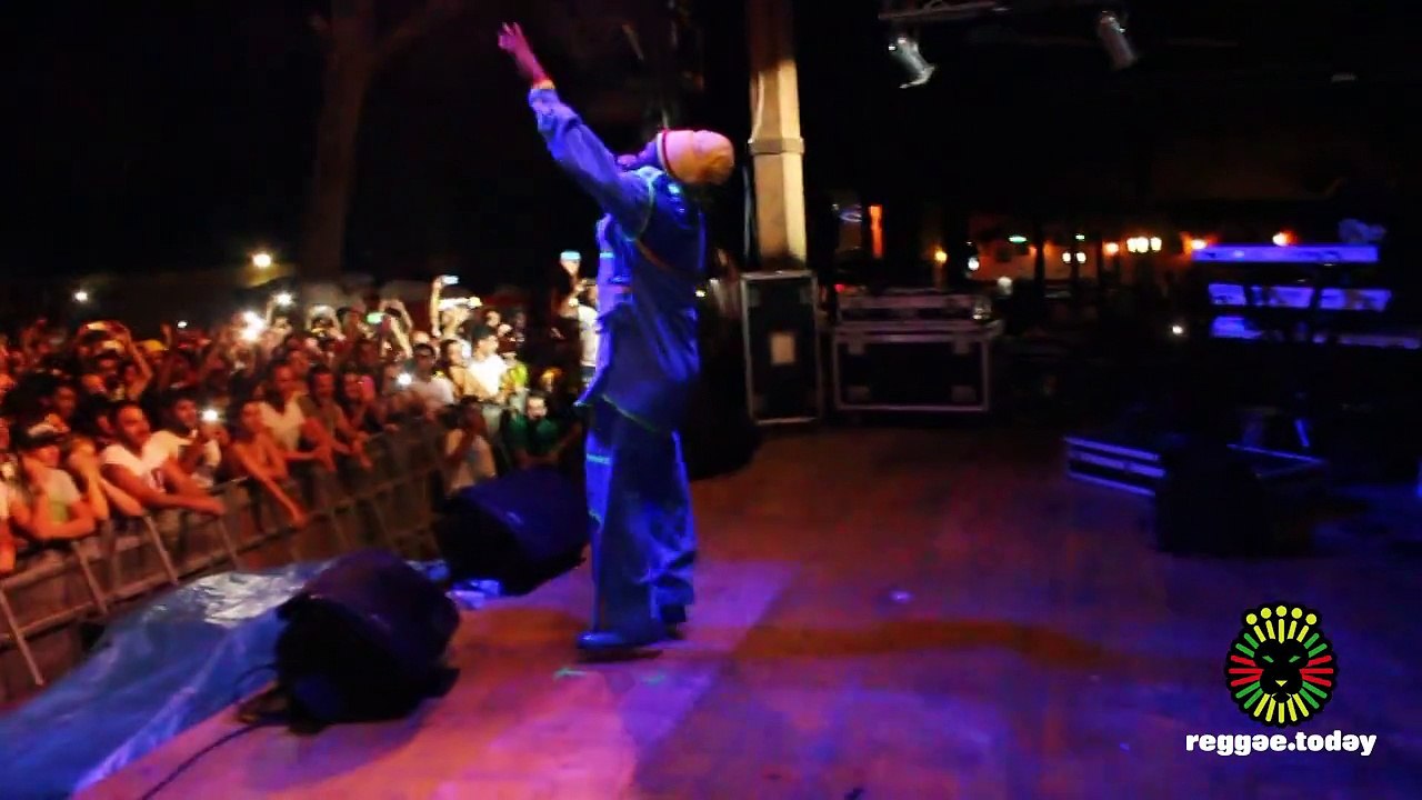 CAPLETON VIDEO: Capleton - That Day Will Come (Live 2015)