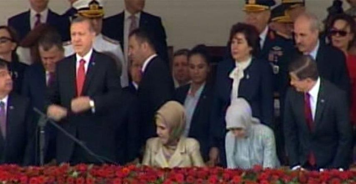 Protokolde İstiklal Marşı şaşkınlığı