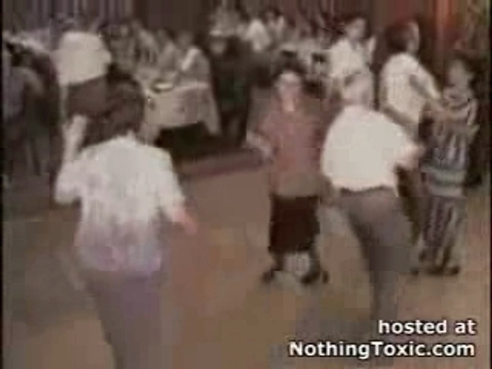 Tonton regis et la danse