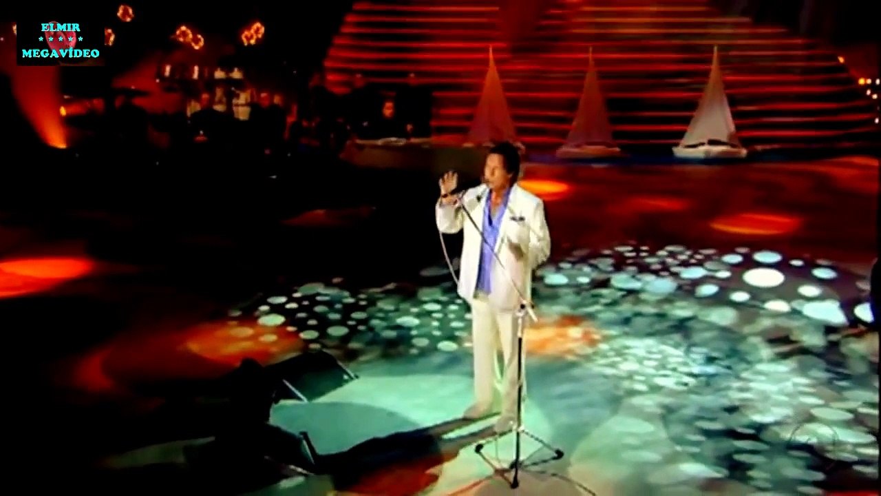 ROBERTO CARLOS - ESE TIPO SOY YO '2014' ("Vivo" Lanzamiento del Rey en Español) - HD