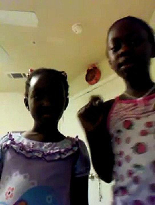 Crazy-L-and-P-sisters