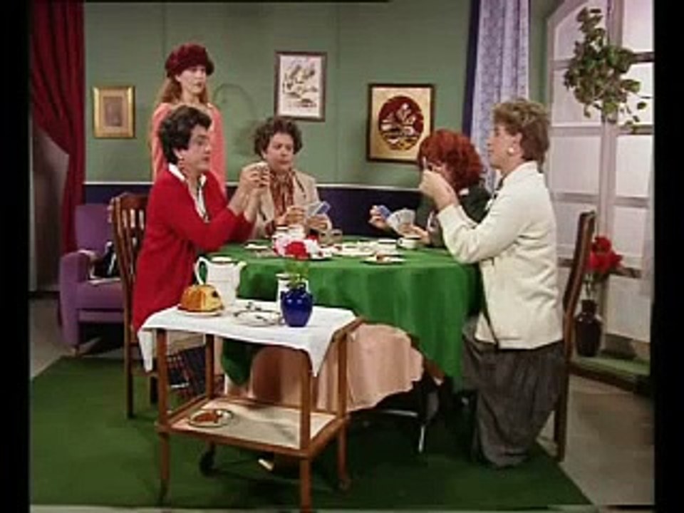 החמישיה הקאמרית - דודות
