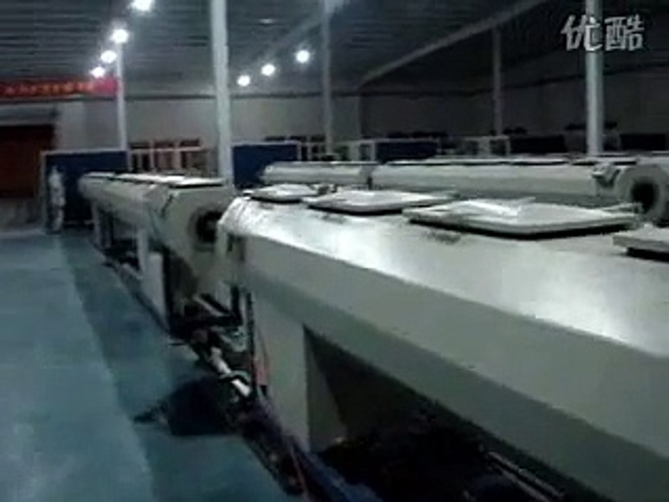 PE pipe manufacturing machine