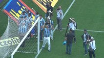 Taça da Libertadores de 95 é exibida na Arena por campeões do Grêmio
