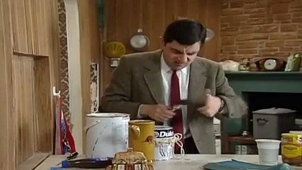 Mr-Bean Teddy as a Paintbrush