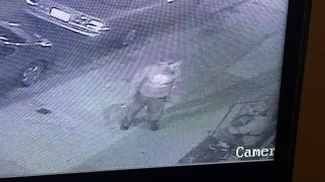 Deux amis se battent à la sortie d’un bar pour ... rigoler