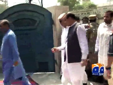 Pakistan to raise issue of Indian aggression in UN: defence minister-Geo Reports-30 Aug 2015