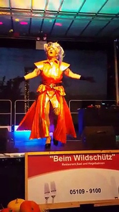Travestiekunst Miss-Lili Die Party Queen Braunschweig Sommerfest