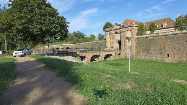 Neuf Brisach 29 08 2015 remparts de Vauban