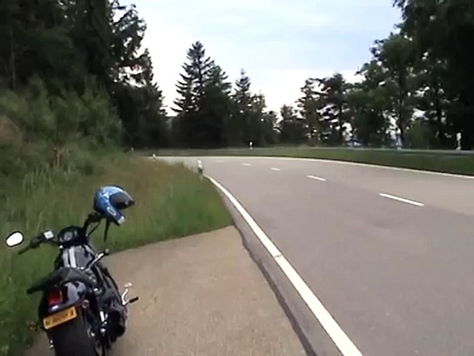 HARLEY DAVIDSON VROD ROLLING BURNOUT
