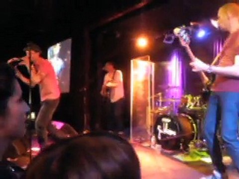 B.B. King Blues Club & Grill Concert 07-28-2015: Gin Blossoms - Allison Road