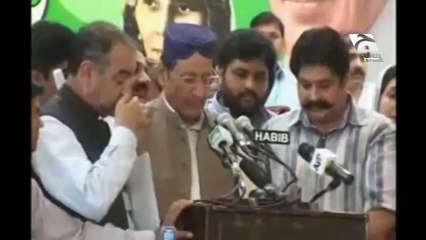 Shujaat Hussain Tanqeed Tezabi Totay