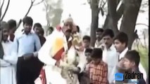 fighting Pakistani real funny wedding Multan Pakistan funny video 2011