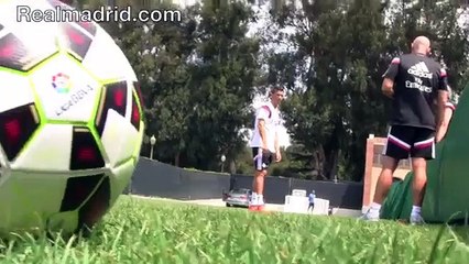 REAL MADRID BEHIND THE SCENES Ronaldo continues training