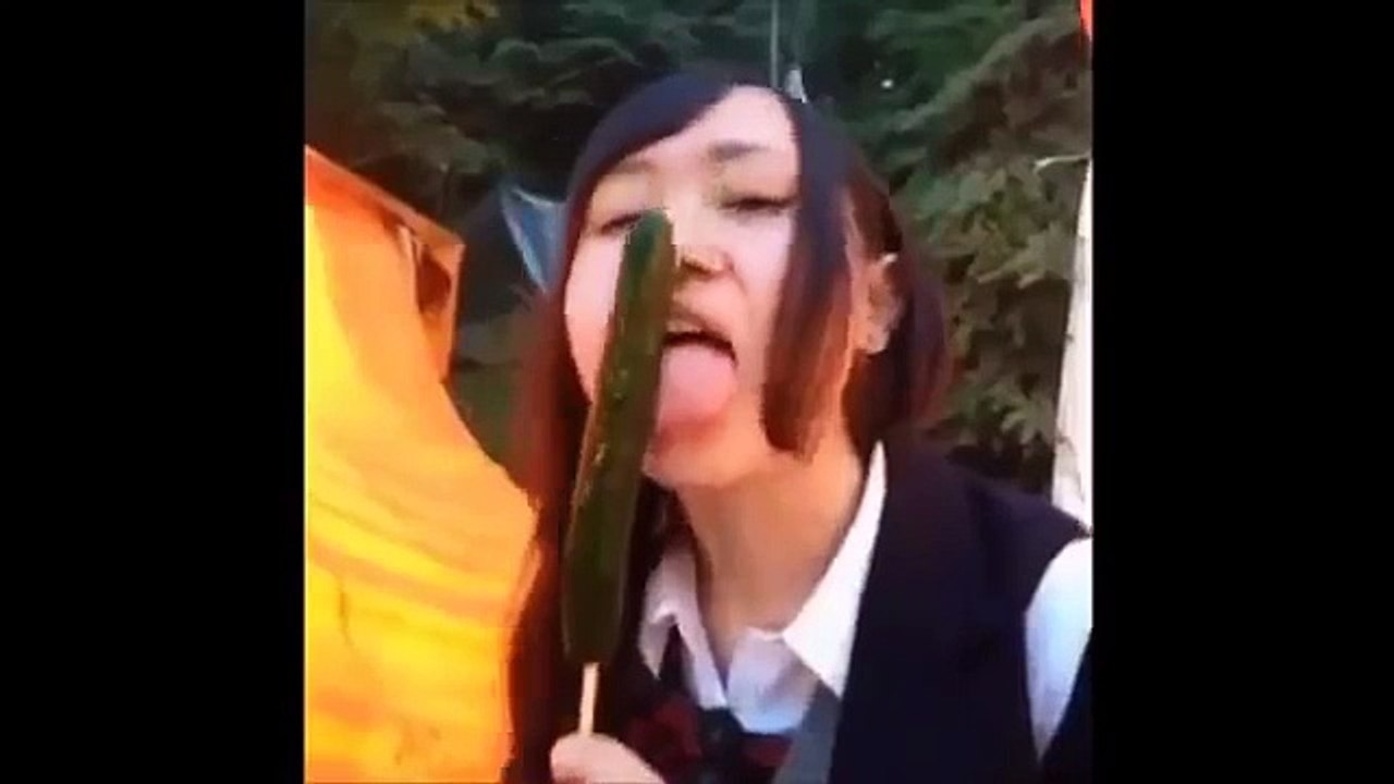 【Vine】Twitterで話題の高校生の動画　妄想練習中 2015