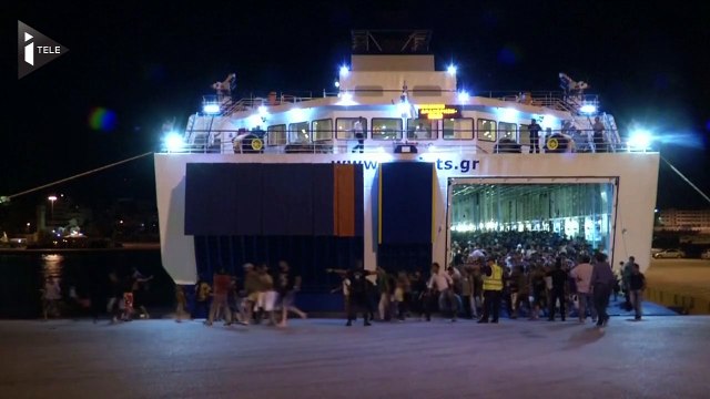 Grèce : 1.500 réfugiés débarquent au Pirée