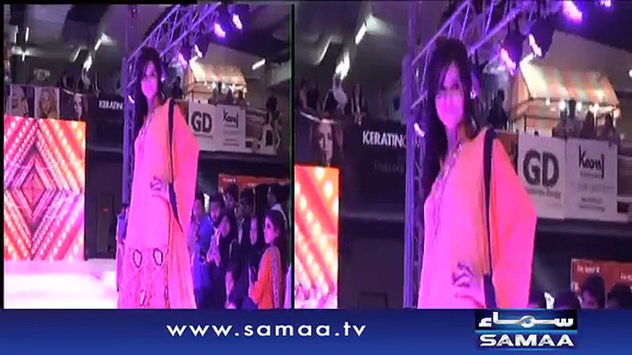 Farooq Sattar Ki Wife Ke Saath Catwalk Must Watch