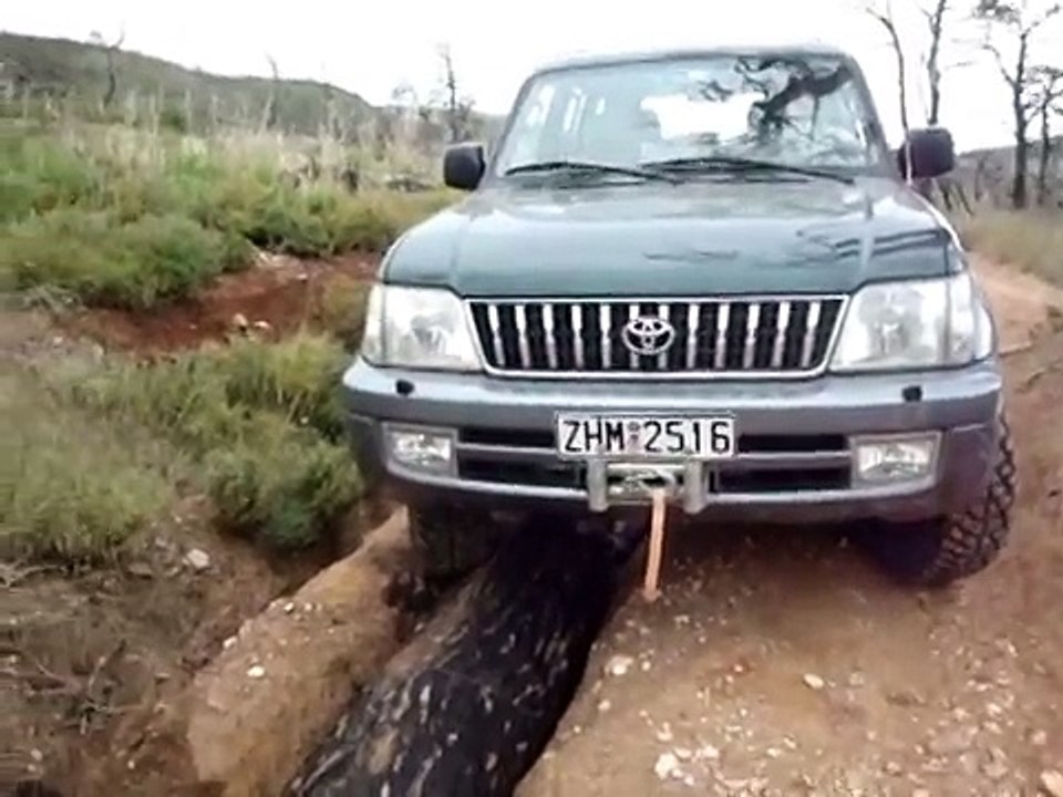 LAND CRUISER 90 FFF ME KORMOUS.mpg