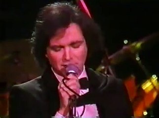 Camilo Sesto - Mientras me sigas necesitando