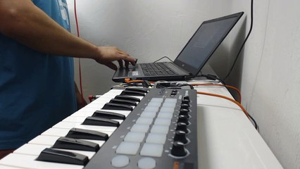 Better Of Alone vs La La La Mixed by Vin Aeoua