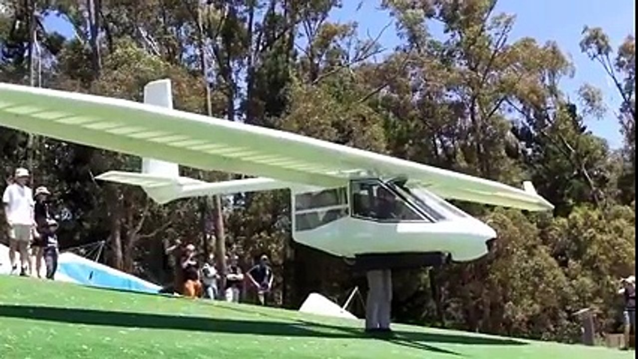 New trends in Paragliding...Just Run and Fly !!!WOW