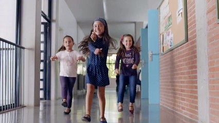 Havas Worldwide Paris pour La Halle - «Rentrée des classes» - maroquinerie - août 2015