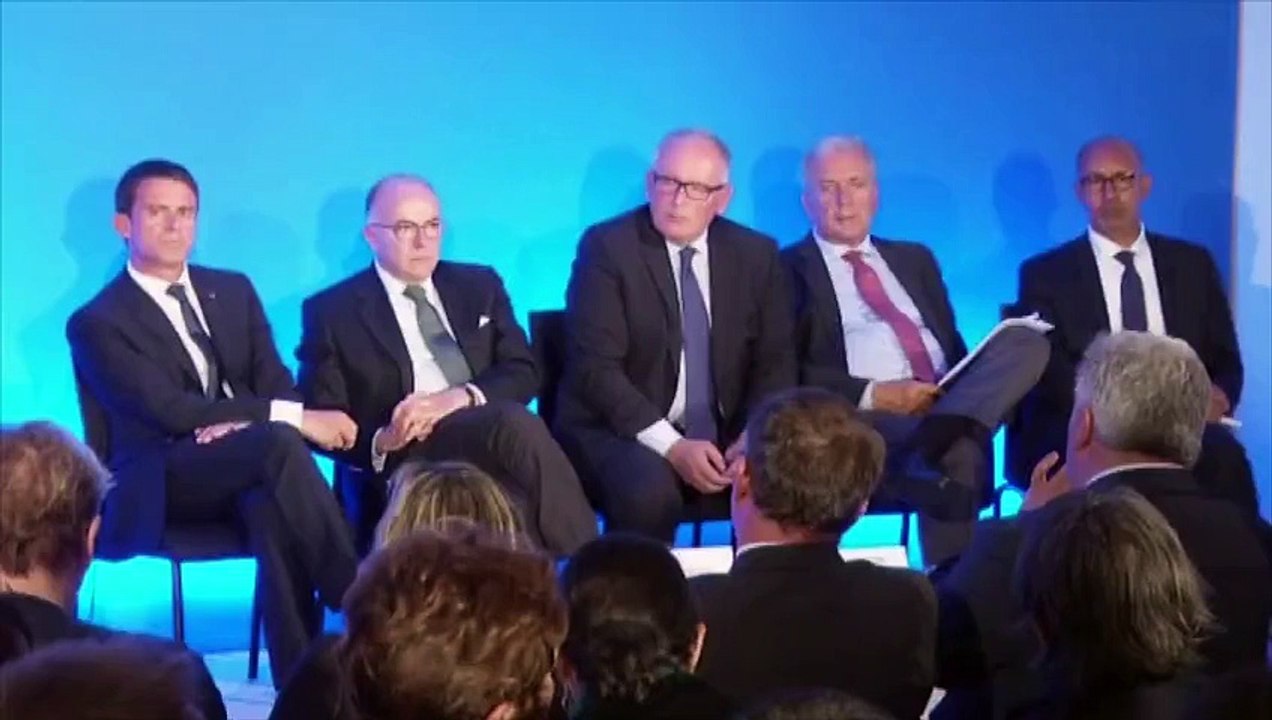 Une Femen perturbe le discours de Manuel Valls à Calais