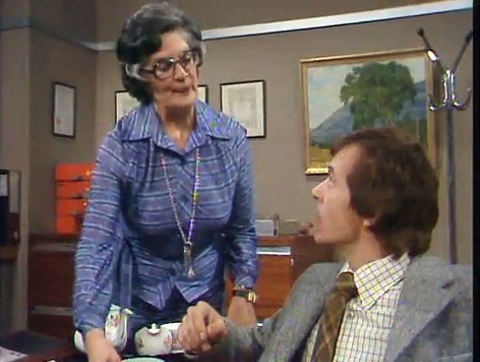 Mind Your Language - Episode 07 - Take Your Partners