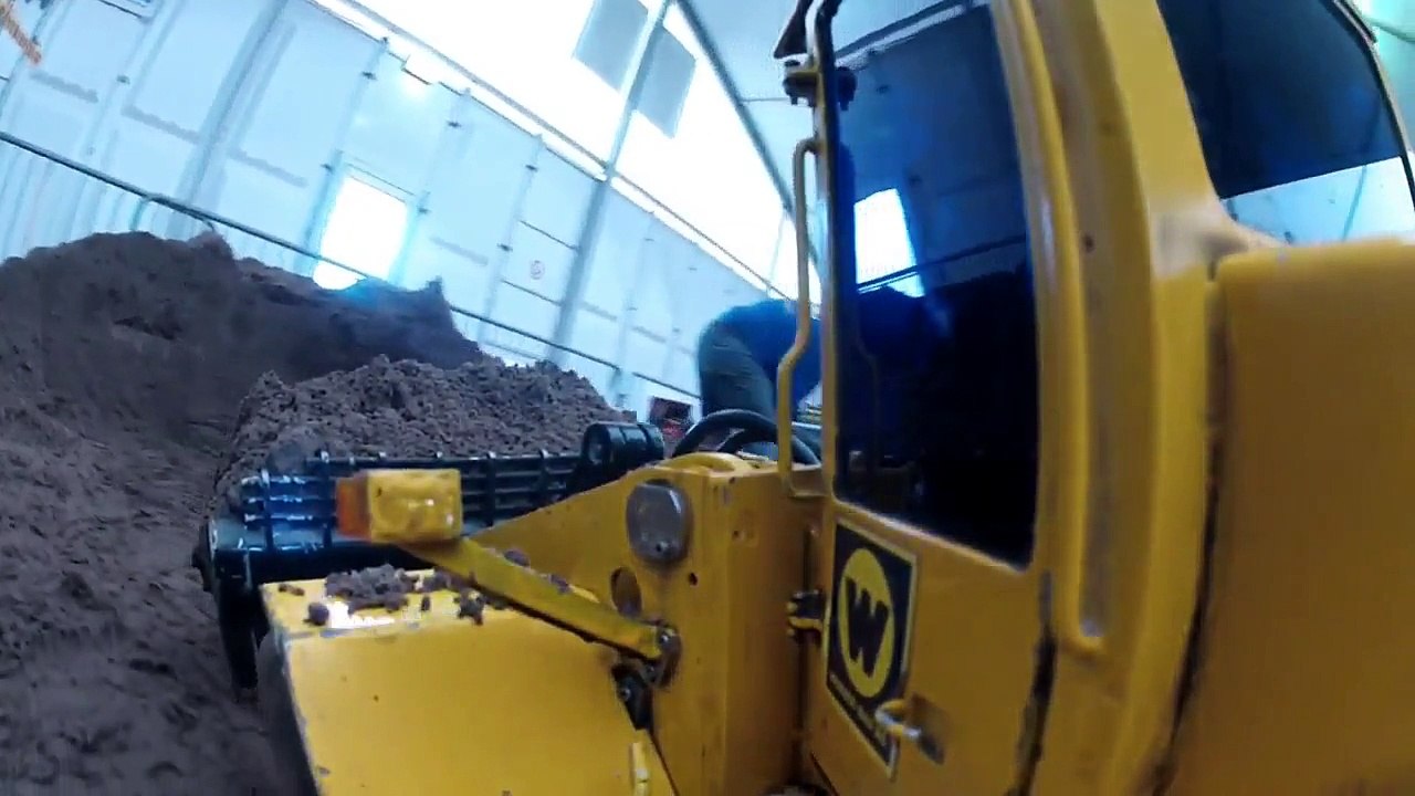 WHEEL LOADER VOLVO RC MODEL