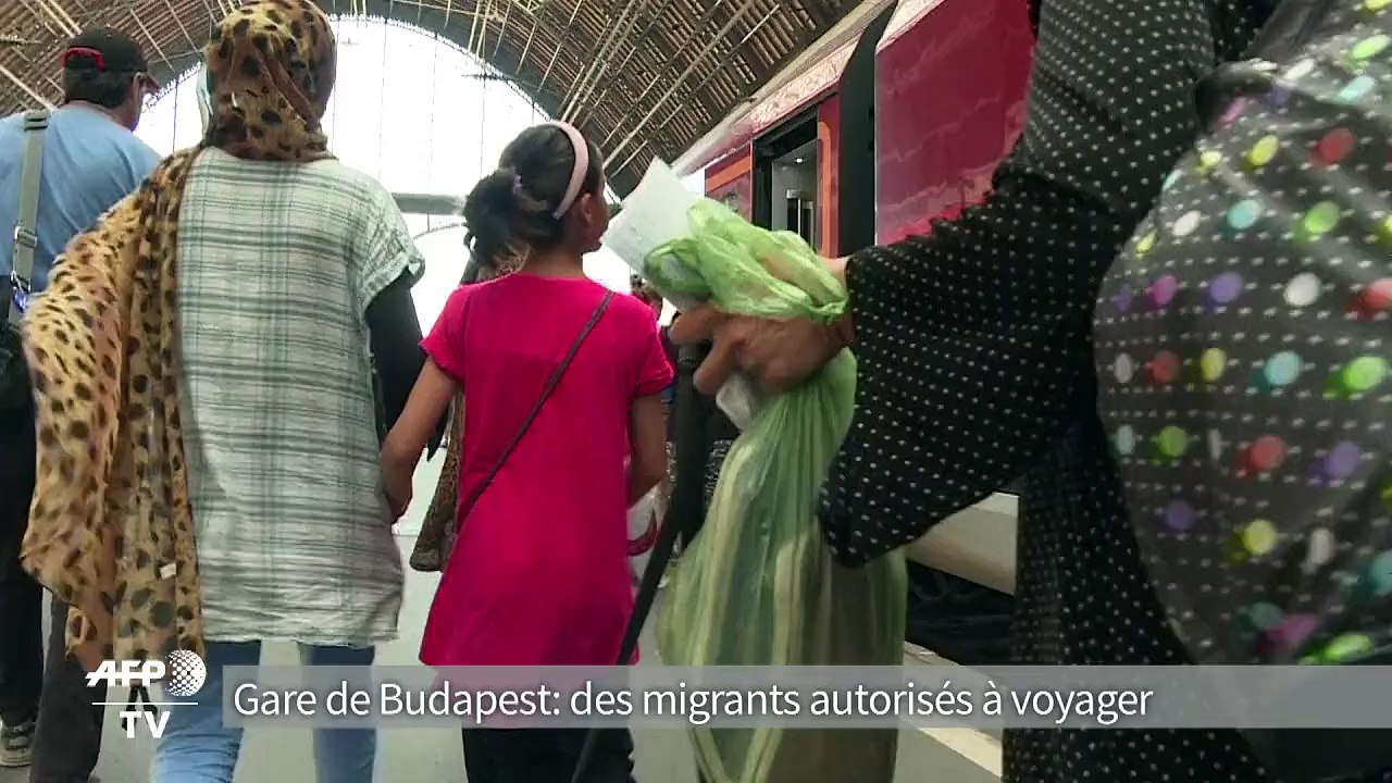 La Hongrie laisse partir des migrants pour l'Autriche/Allemagne