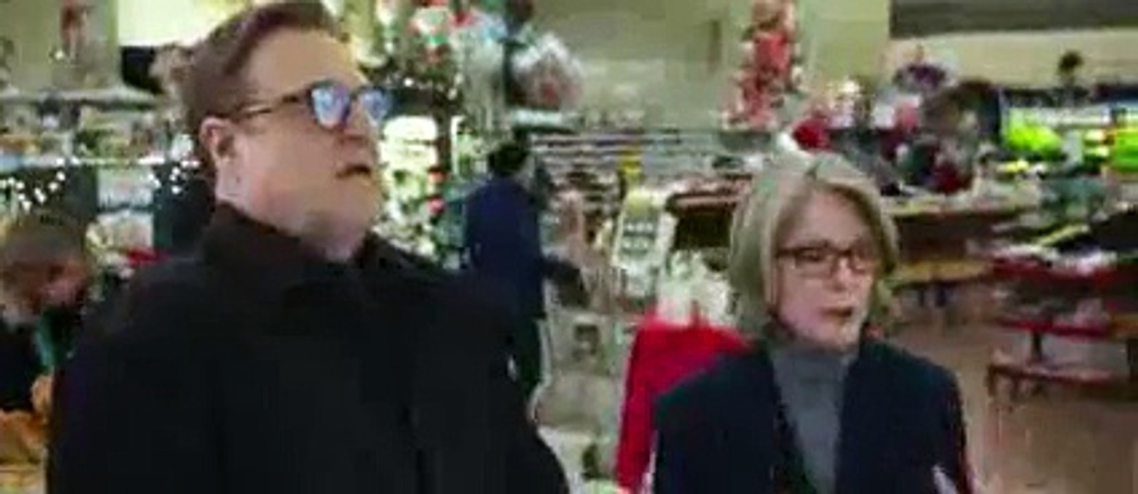 Love-the-Coopers-official-trailer-US-2015