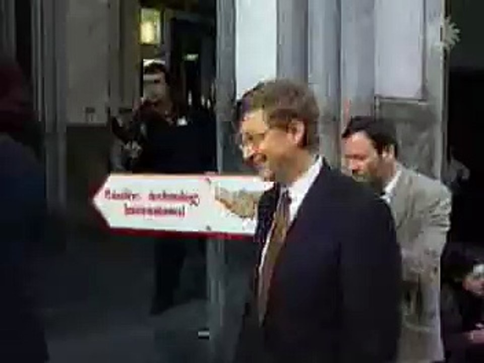 bill gates cake on face video Dailymotion