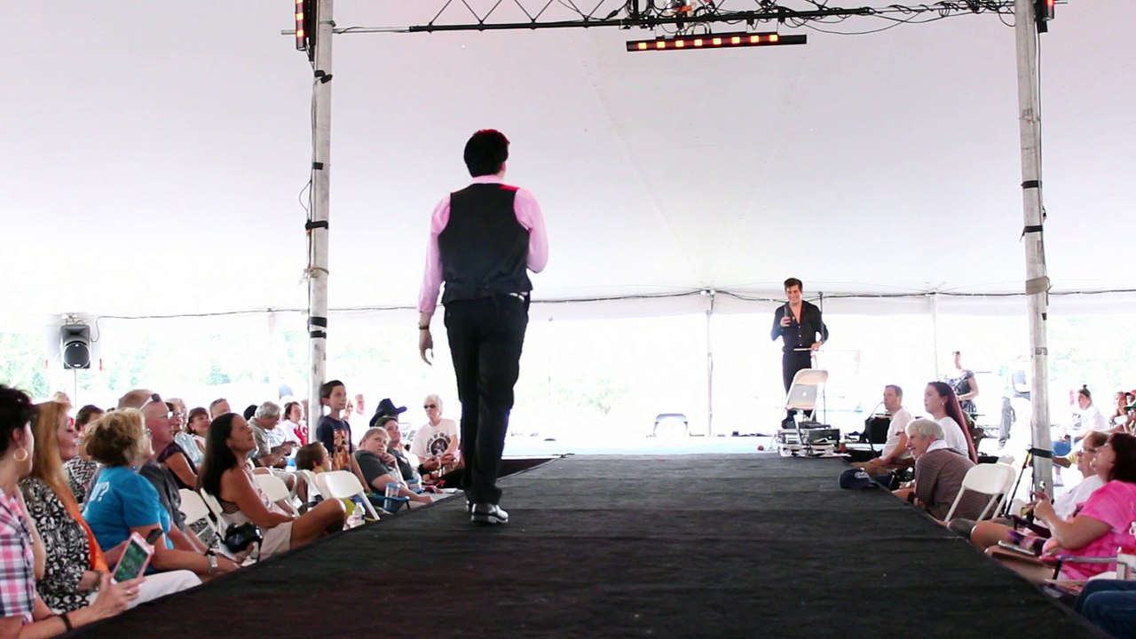 Taylor Rodriguez and Austin irby sing 'Kissing Cousins' Elvis Week 2015