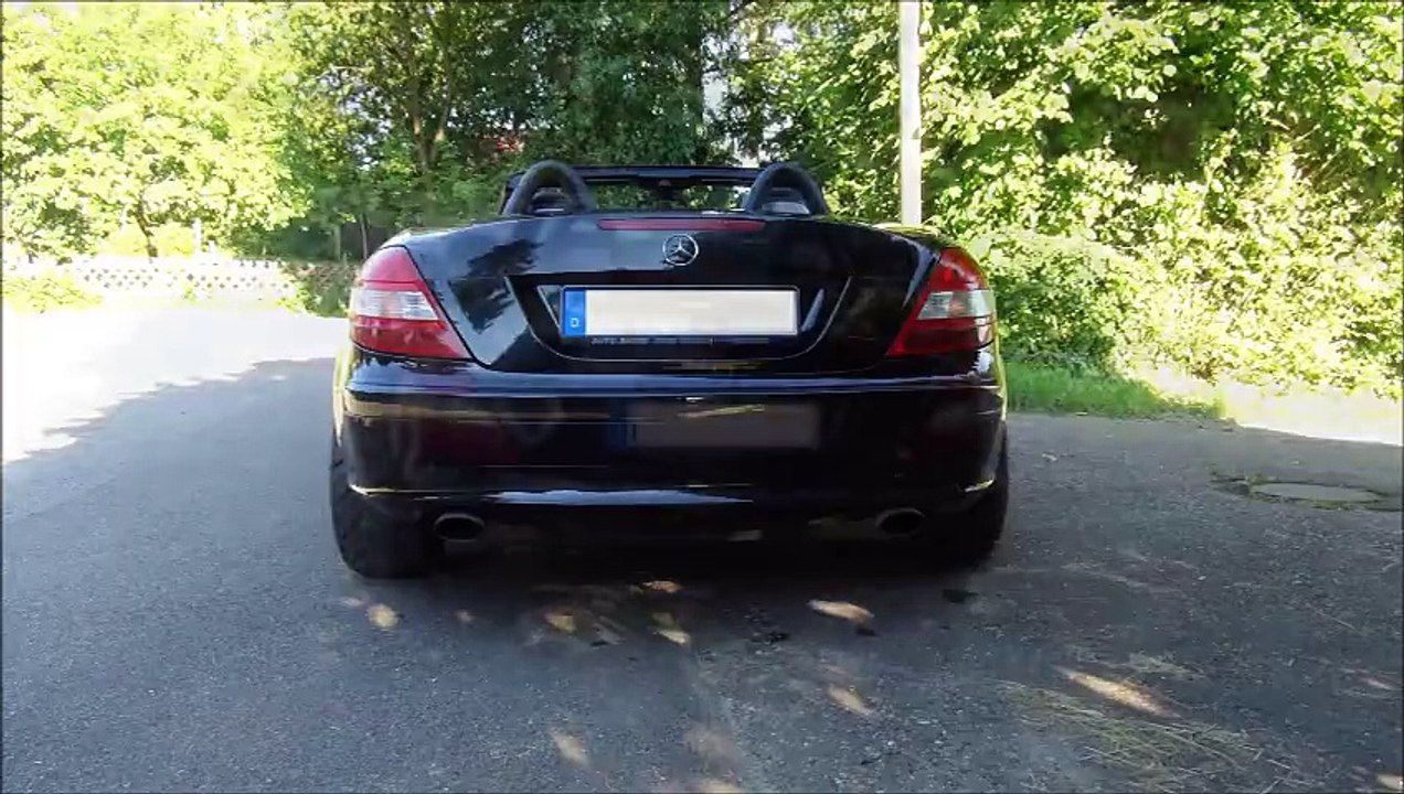 Mercedes Benz SLK R171 when the roof is removed