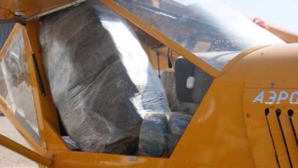 Droga nga ajri. Policia italiane publikon fotot e avionit