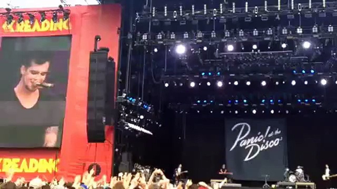 Panic! At The Disco - Bohemian Rhapsody (Queen Cover) Reading Festival 2015
