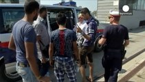 تشدید تدابیر امنیتی در مرز اتریش با مجارستان موجب ازدحام کامیون ها شد