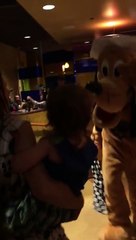 Goofy's Kitchen At Disneyland 1/2