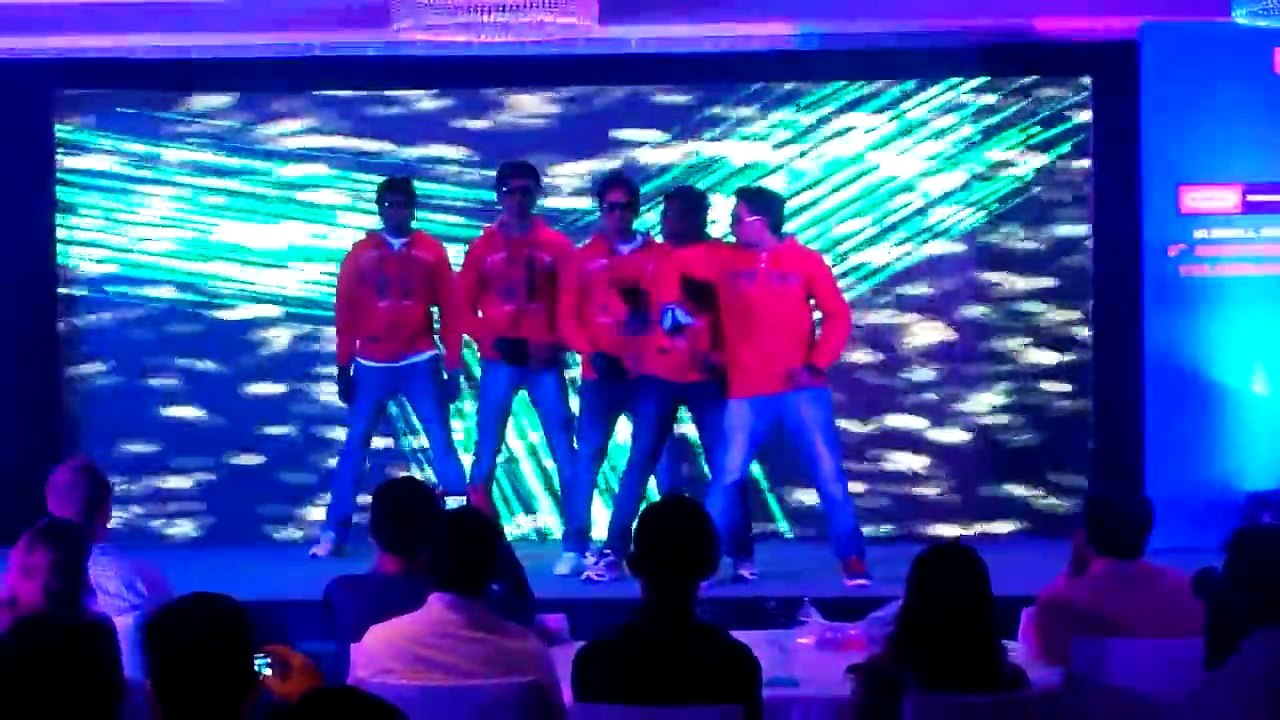 Danga Maari, evandi Unna peththan, mersalayitten song dance stage performance.