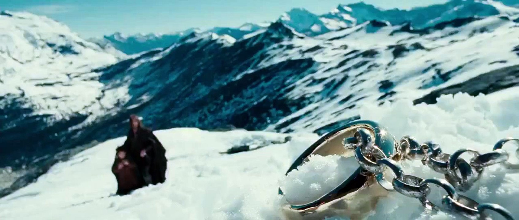 Fellowship of the Ring - Boromir tries to take the ring from Frodo
